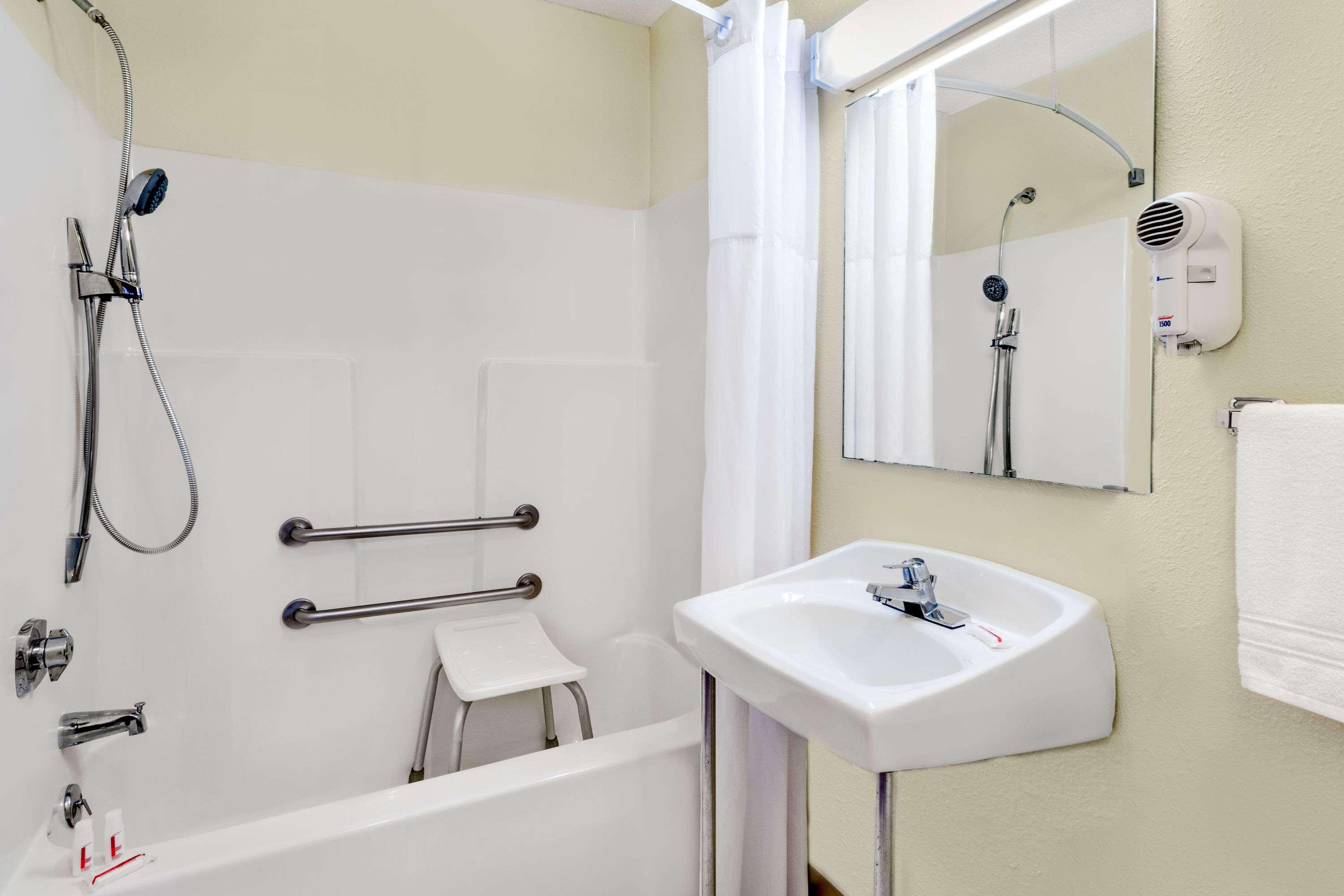 Days Inn By Wyndham Jackson Extérieur photo